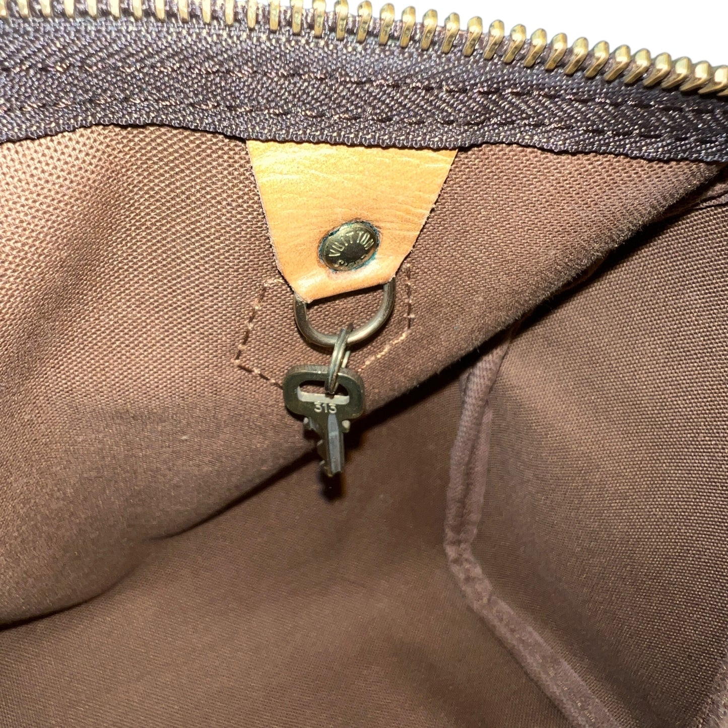 Louis Vuitton Monogram Speedy 25 Bag