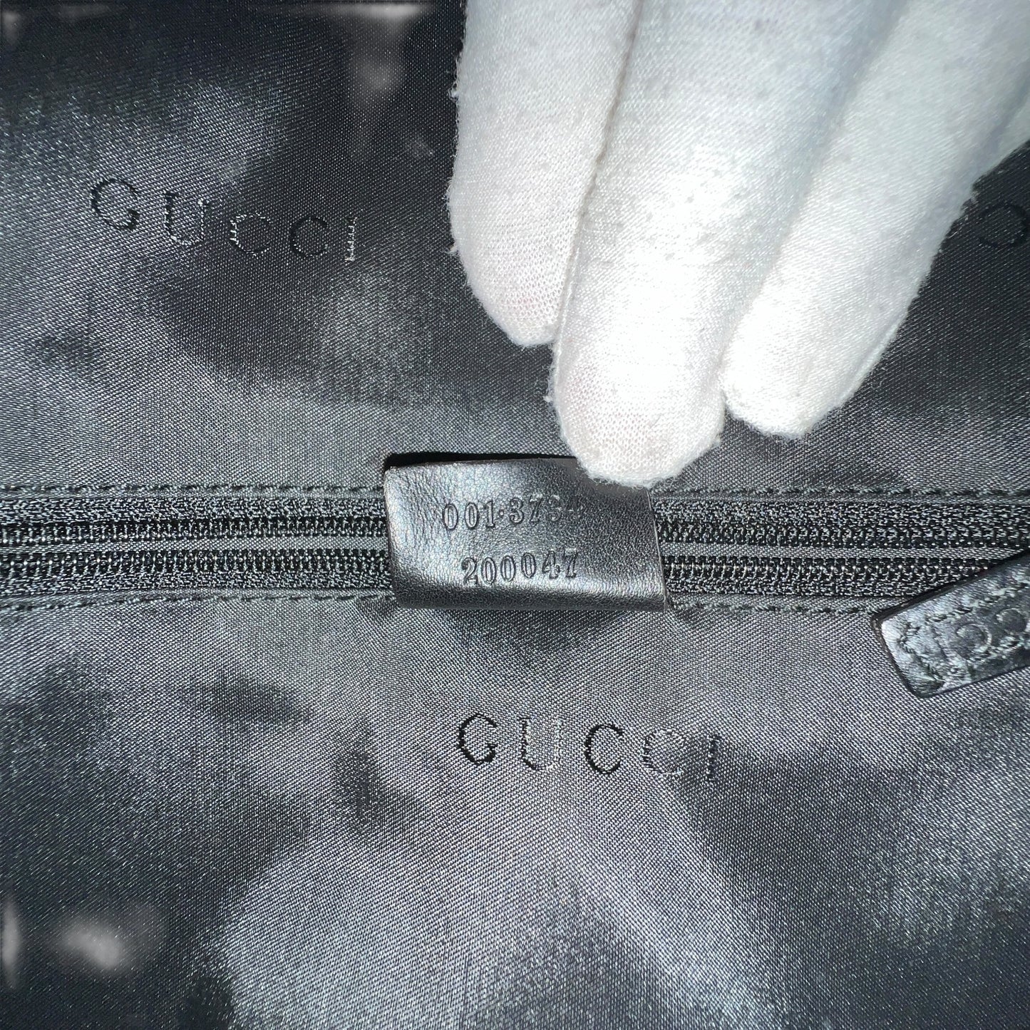 Gucci Leather Shoulder Bag