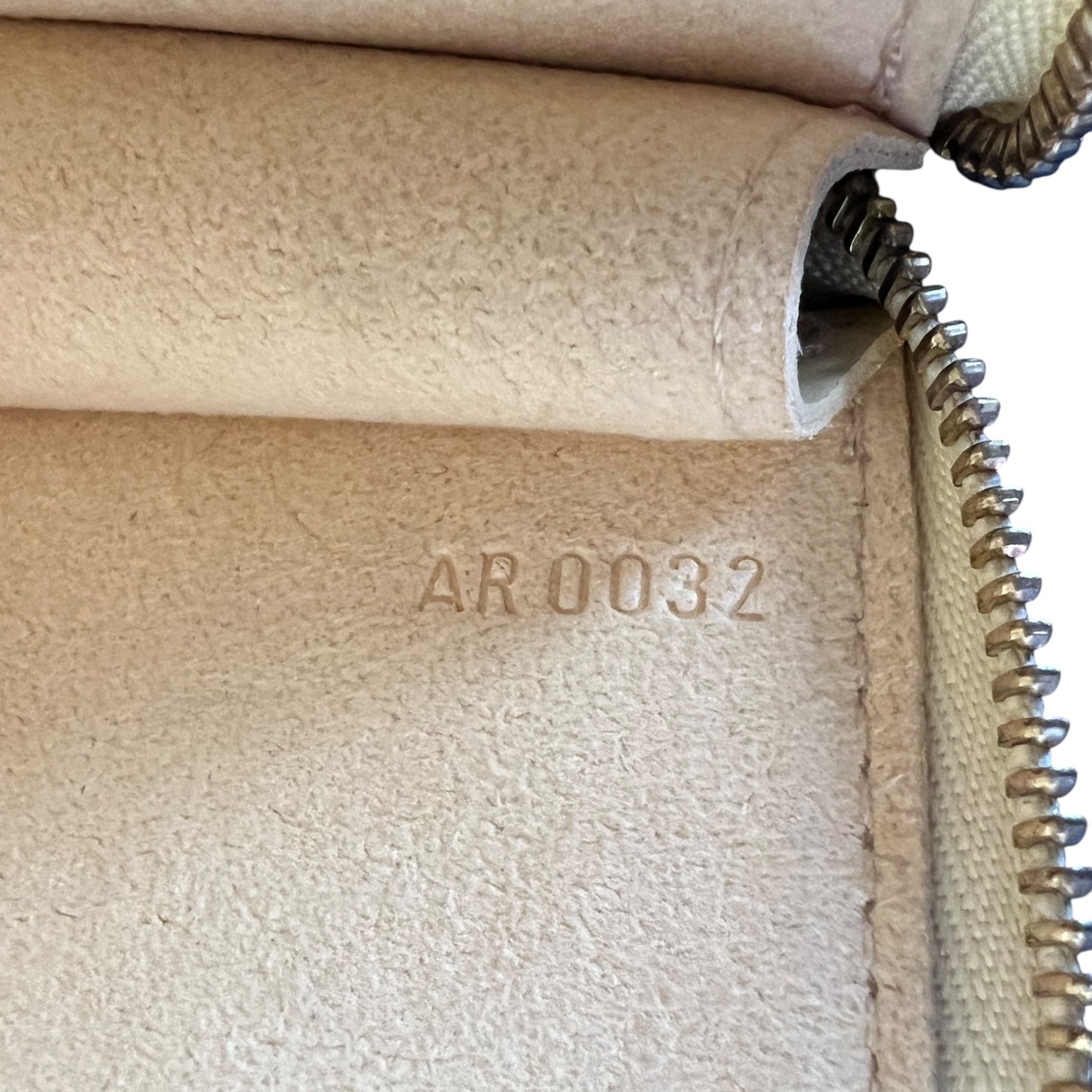 Louis Vuitton Vintage Epi Leather Pochette Bag