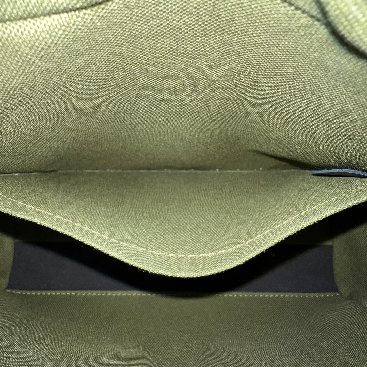 Louis Vuitton Monogram Infrarouge Dora Handbag