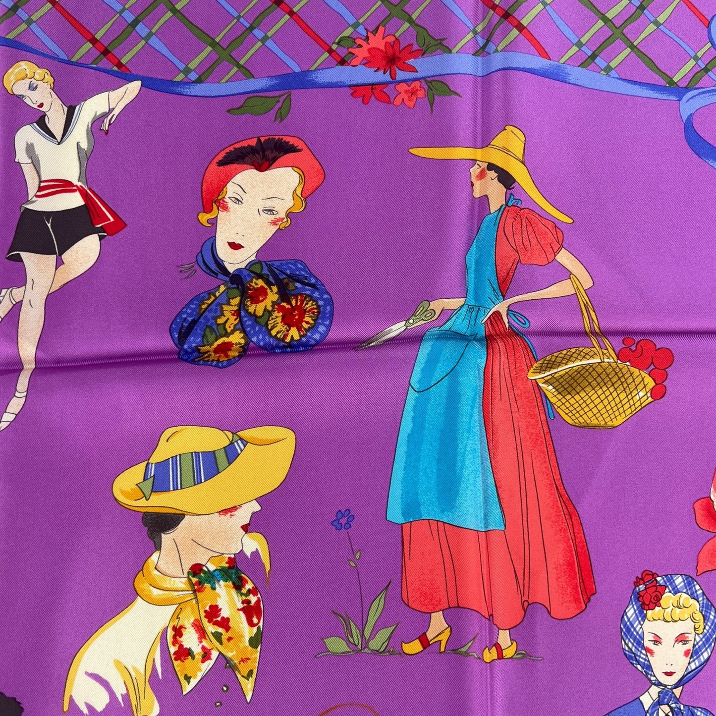 Gucci Vintage Silk Scarf