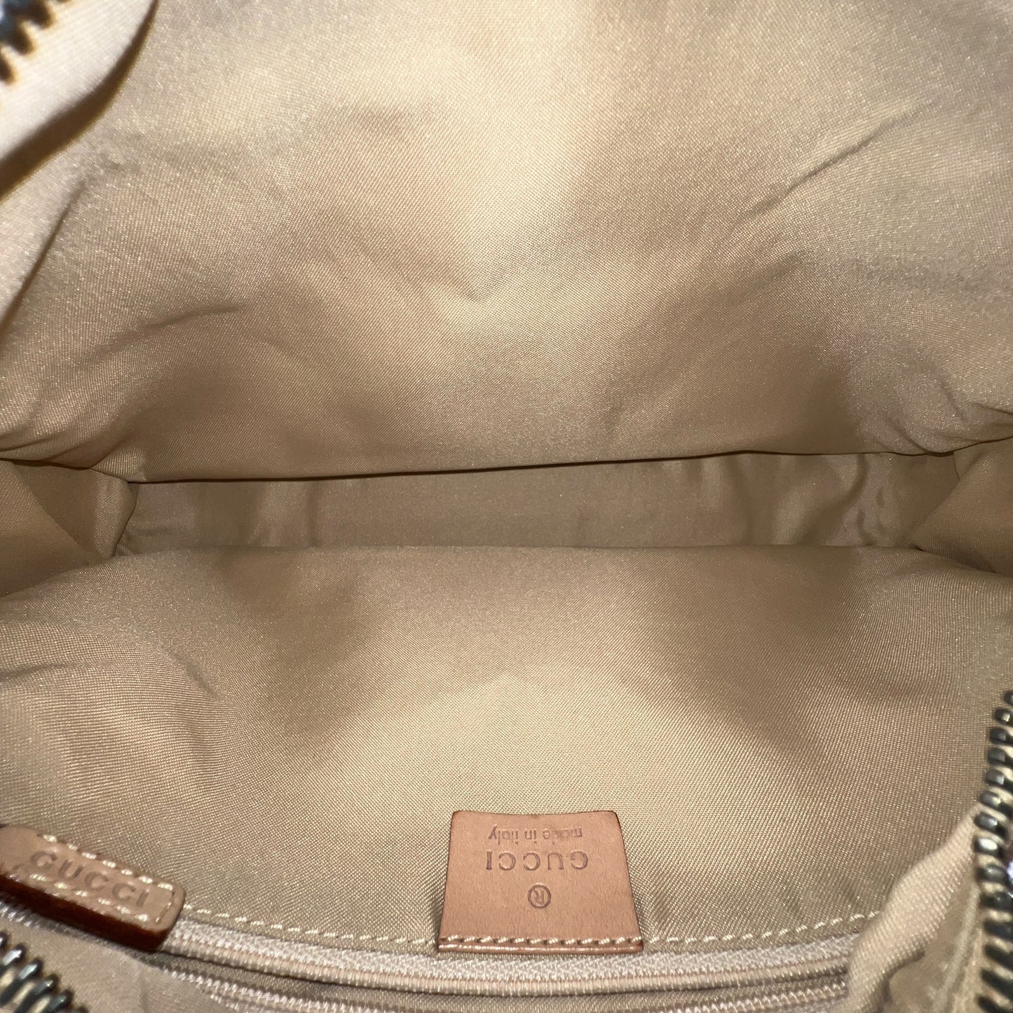 Gucci Jumbo GG Hobo Shoulder Bag