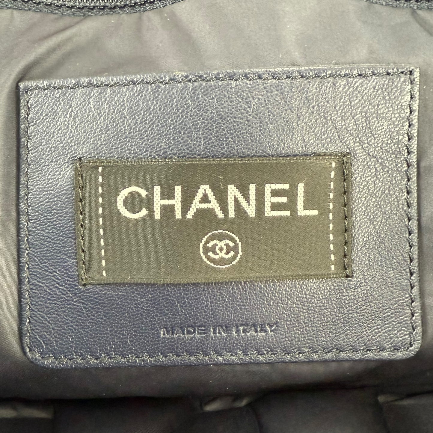 Chanel Doudoune Coconage Gold Shoulder Bag