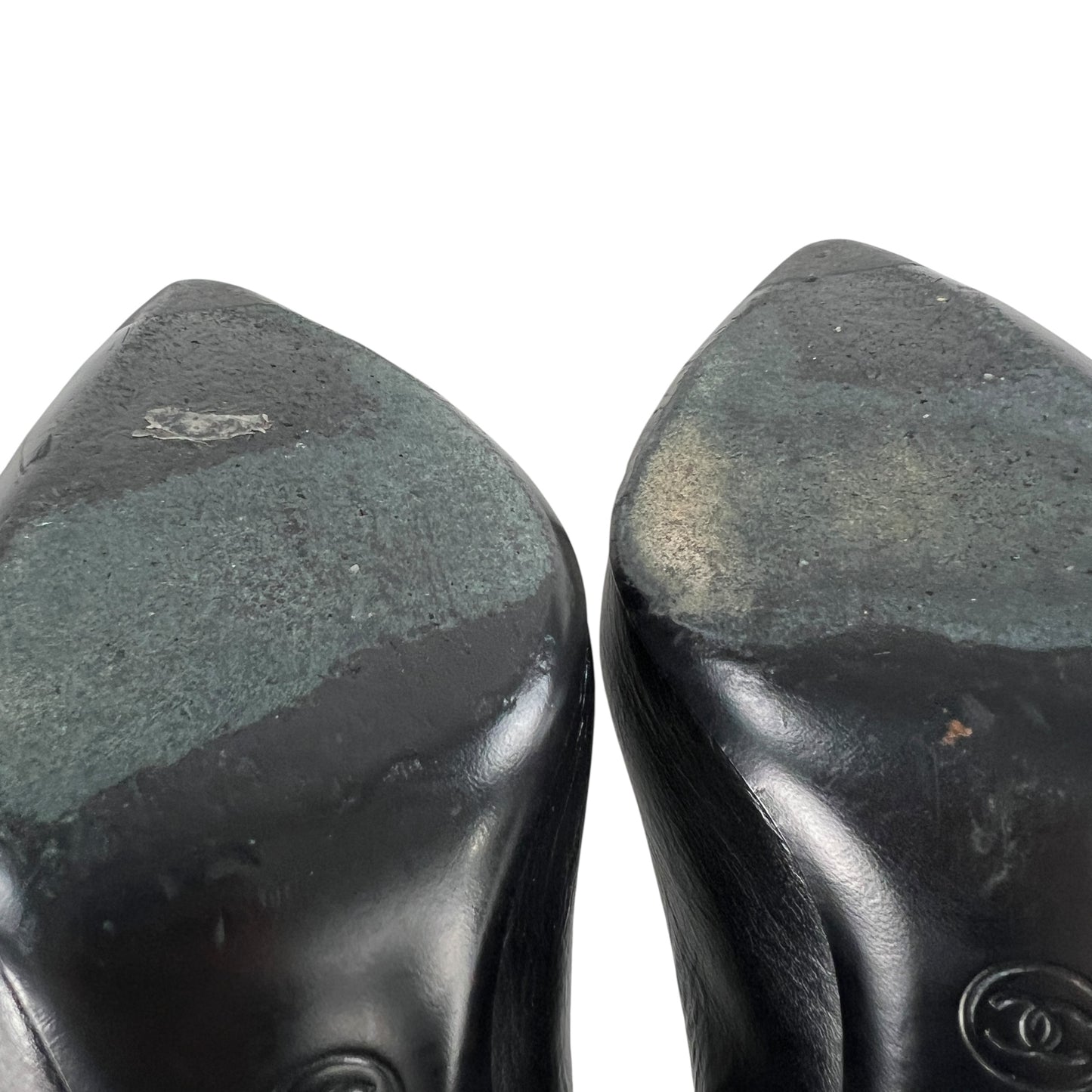 Chanel Knot Leather Pumps