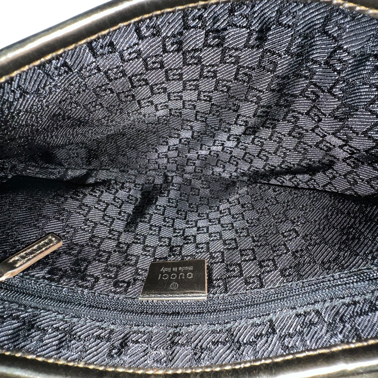 Gucci Tiger Charm Leather Shoulder Bag