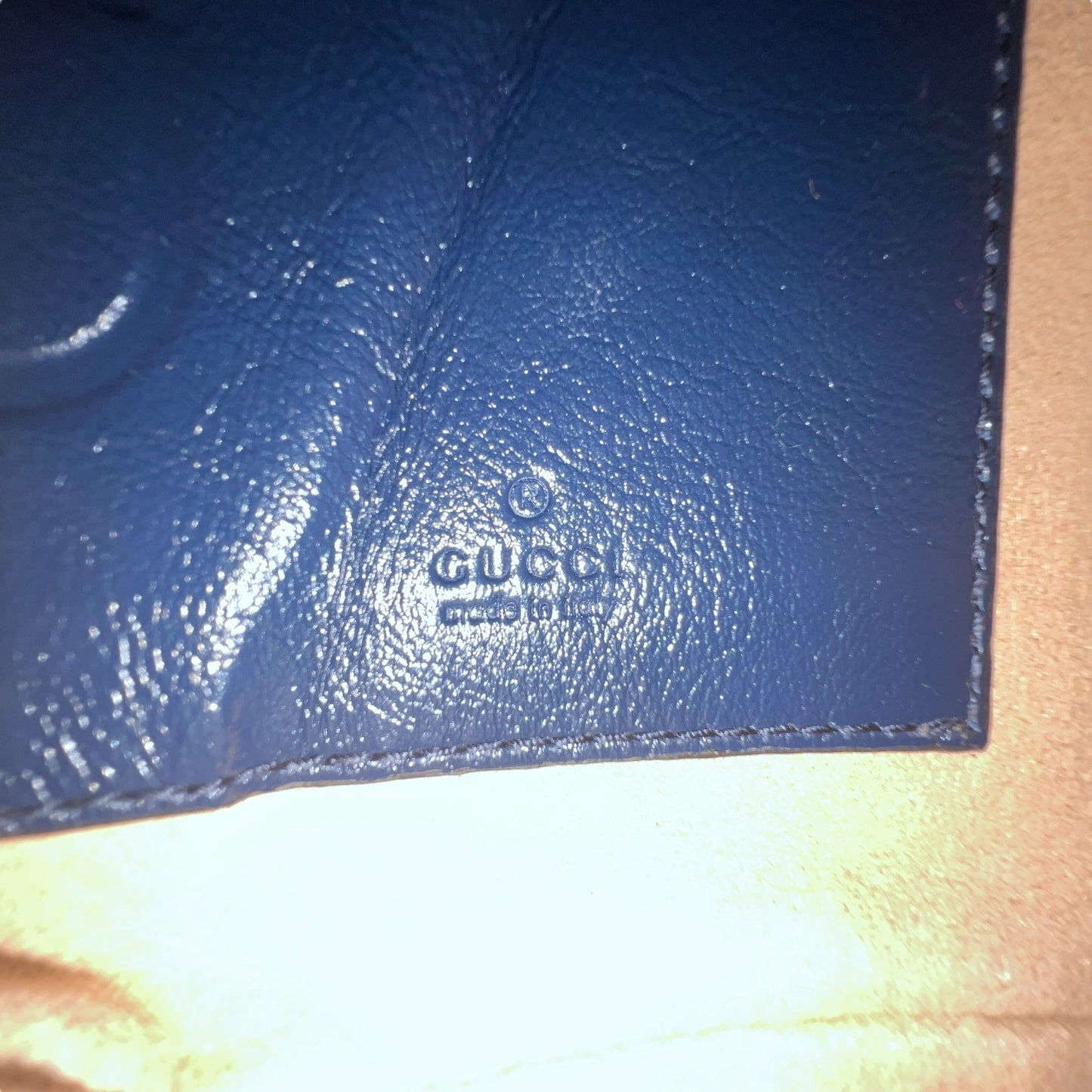 Gucci Marmont Leather Bucket Crossbody Bag