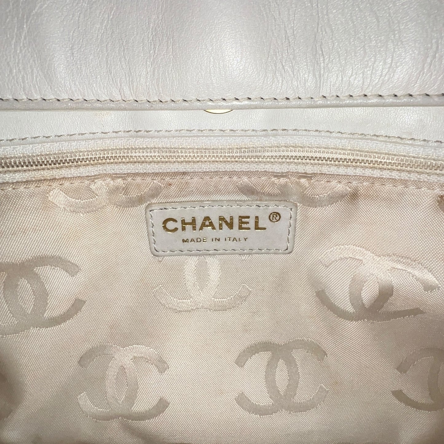 Chanel CC Stitched Leather Handbag