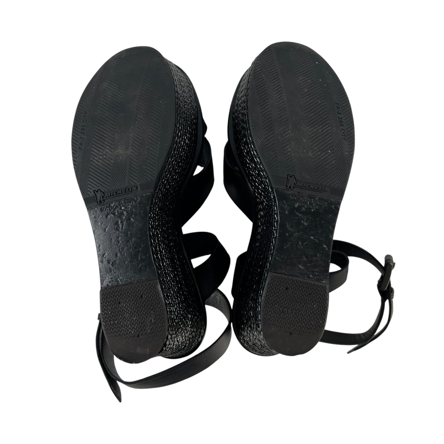 Bottega Veneta Leather Flatform Sandals