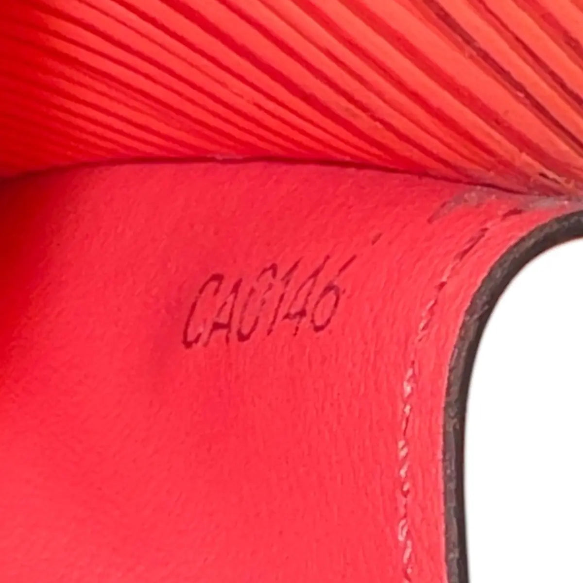 Louis Vuitton Epi Leather Sarah Wallet NM