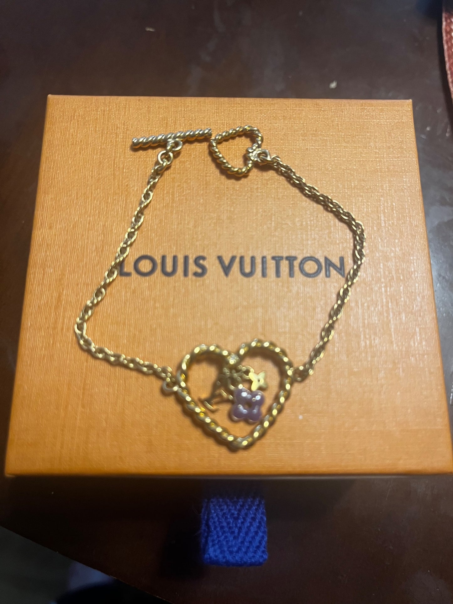 Pre-owned Louis Vuitton Sweet Monogram Heart Bracelet - back view