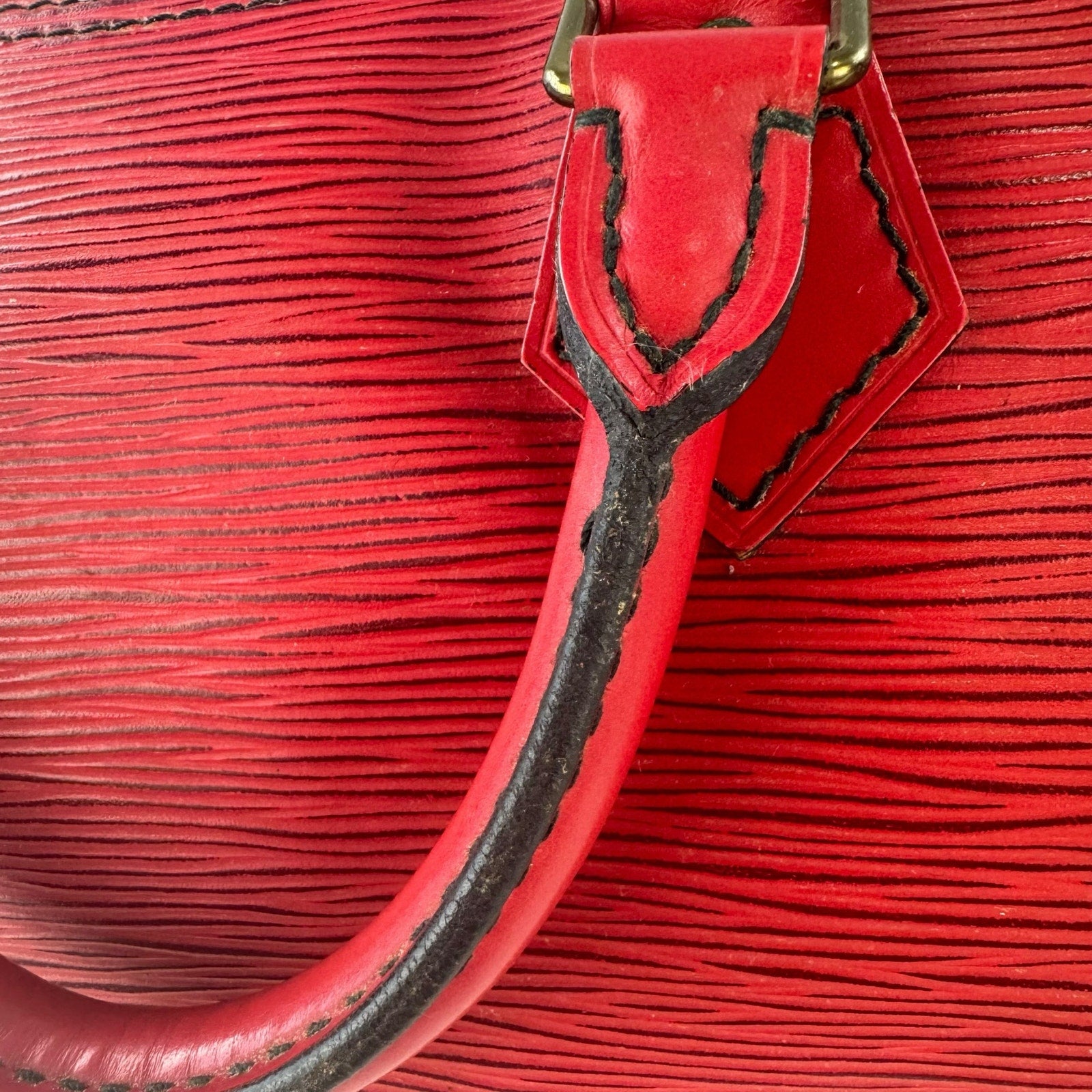 Louis Vuitton Vintage Epi Speedy 30 Handbag