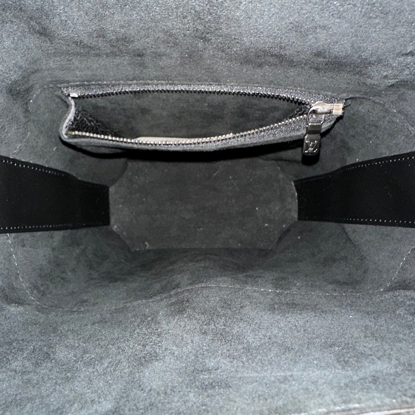 Louis Vuitton Vintage Epi Seau Handbag