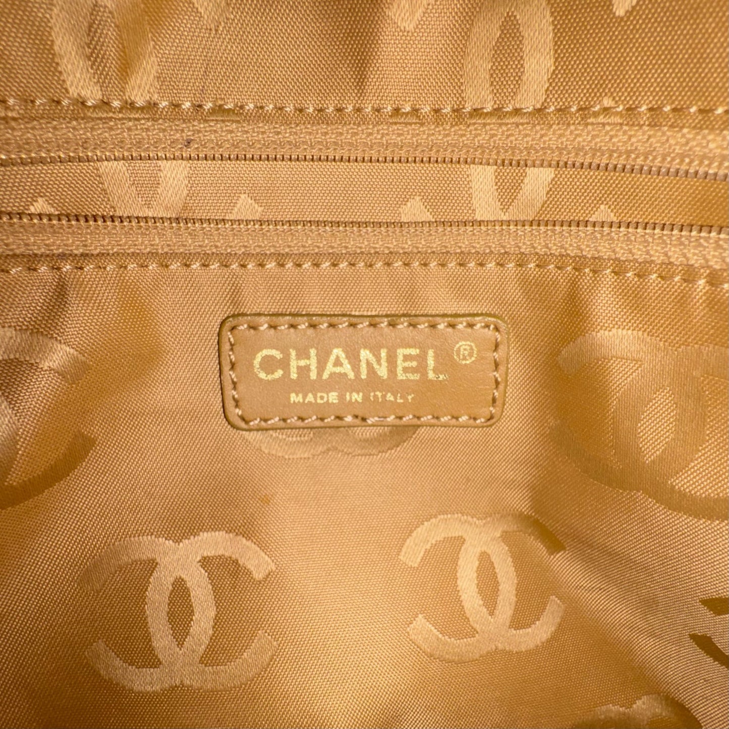 Chanel Vintage CC Stitched Shoulder Bag