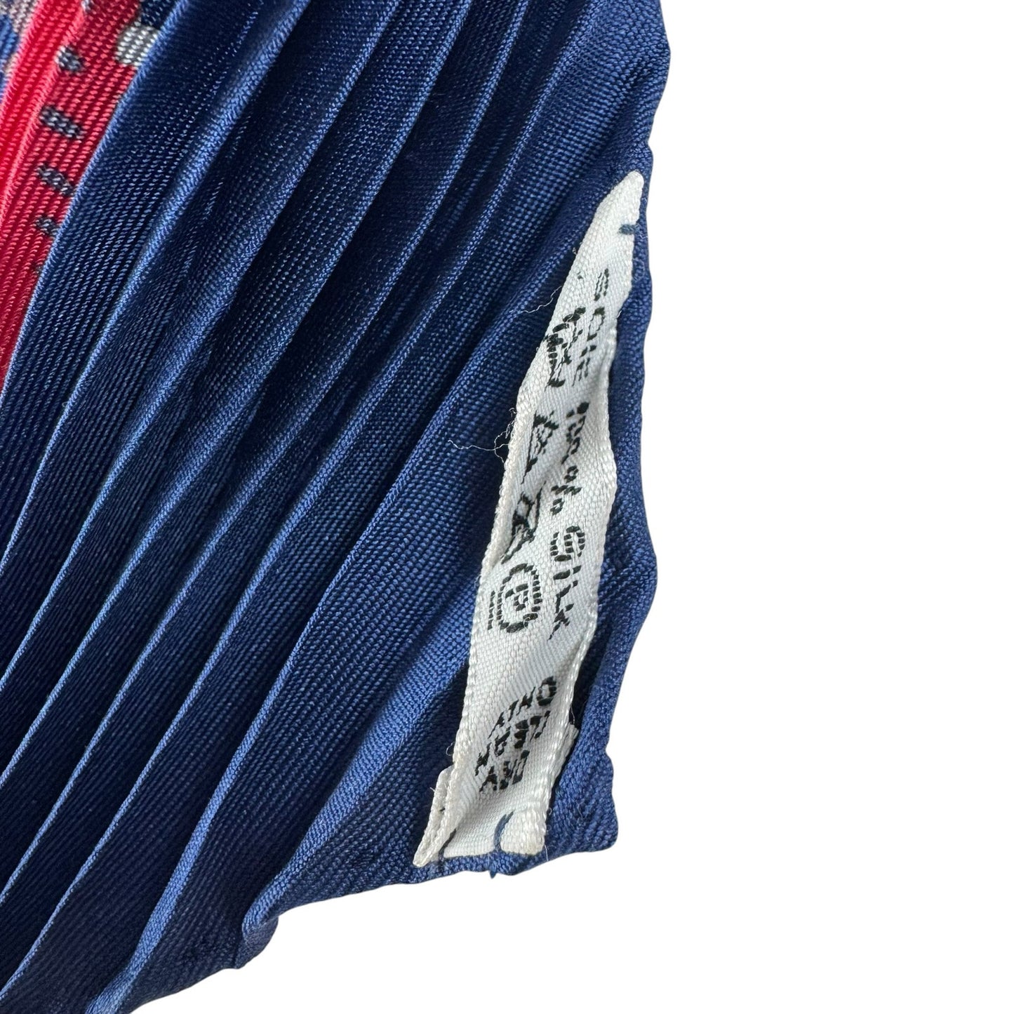 Hermès Vintage Le Carré Plissé Silk Scarf