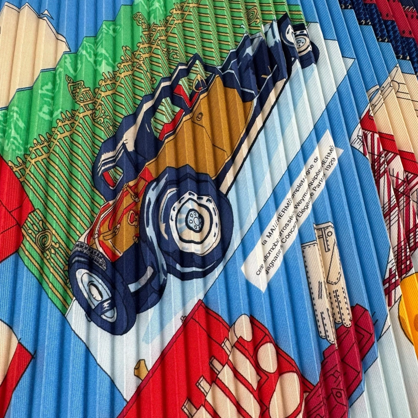 Hermès Vintage Le Carré Plissé Silk Scarf