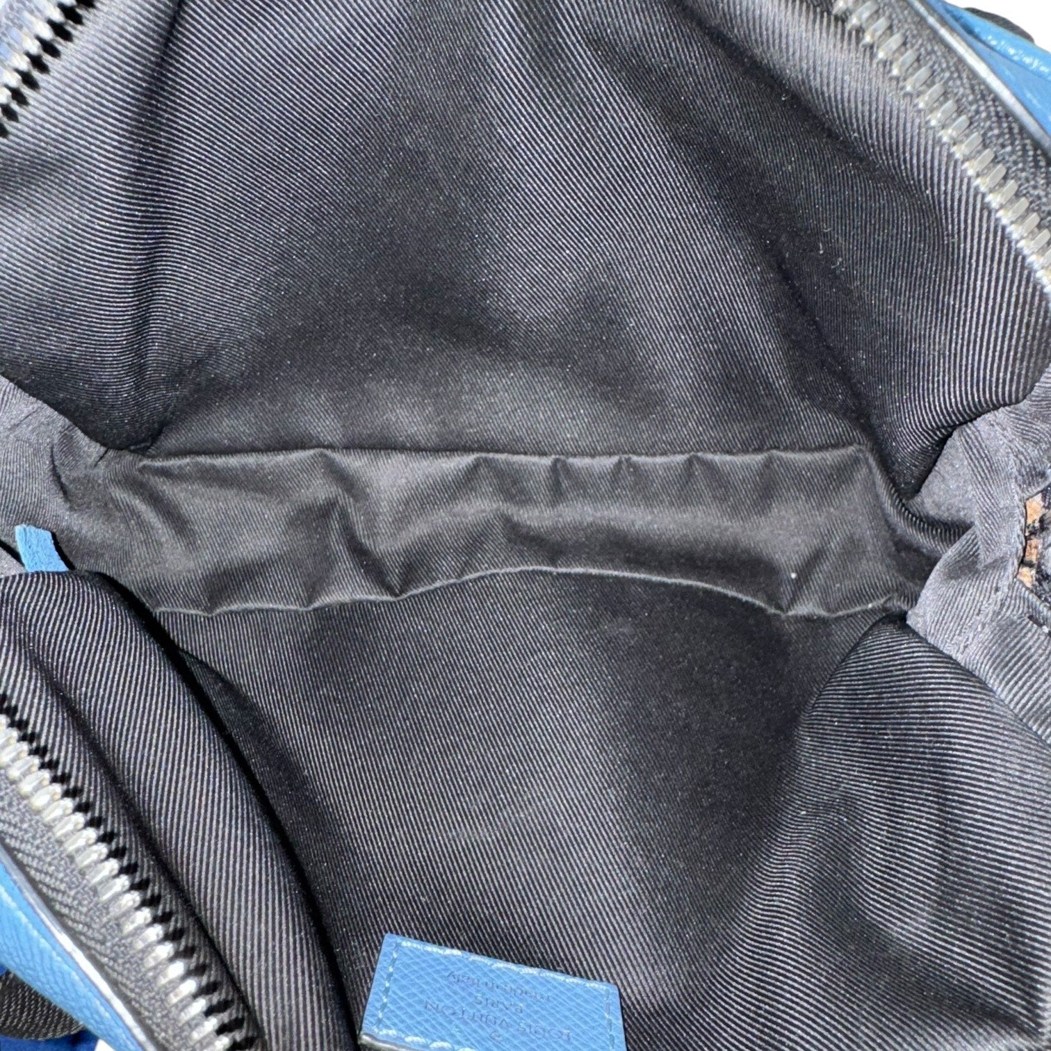 Louis Vuitton Taigarama Bum Bag