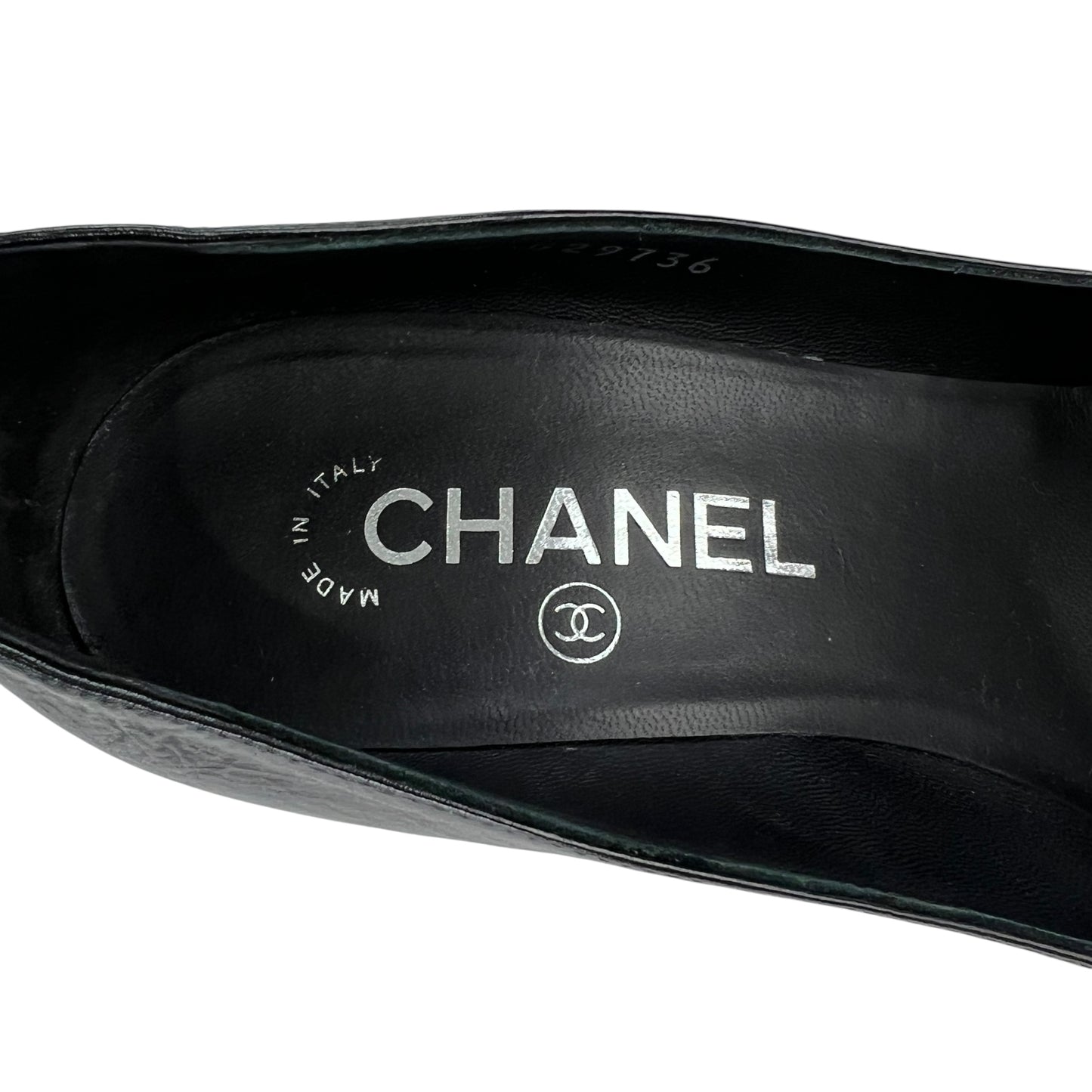 Chanel Knot Leather Pumps