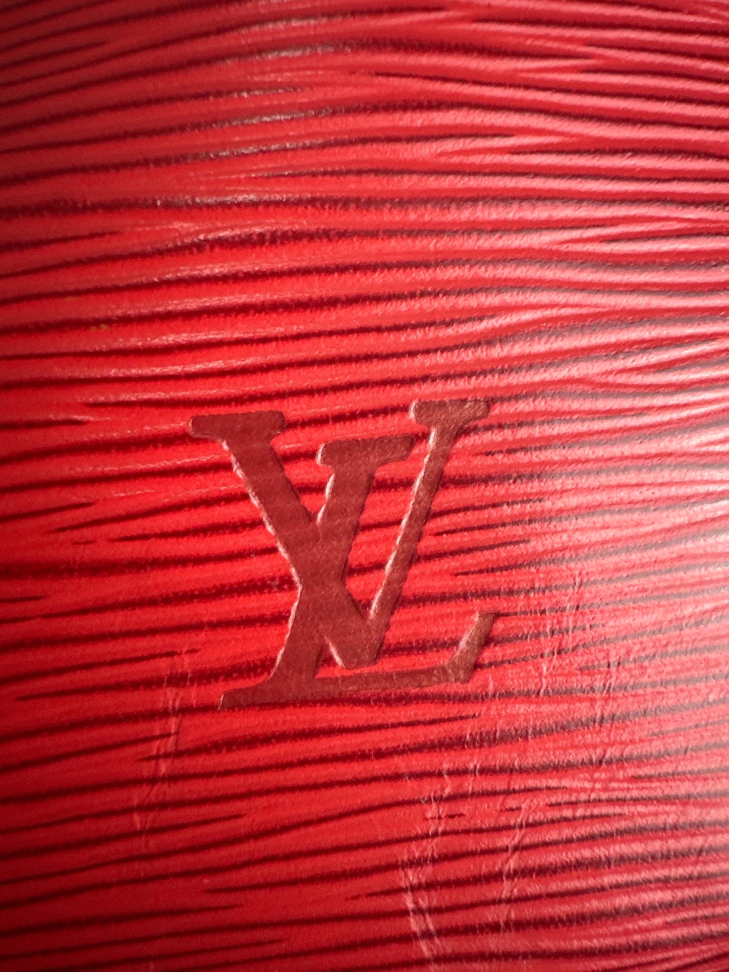 *Louis Vuitton Vintage Epi Keepall 45 Bag