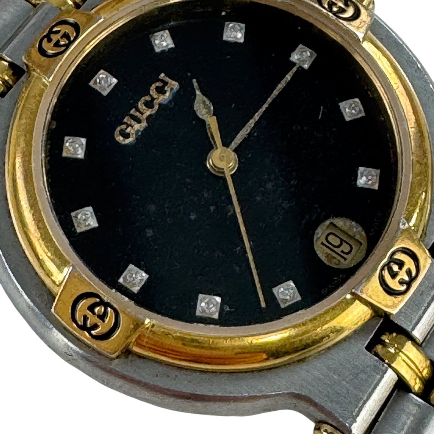 Gucci Vintage Diamond Bezel Watch