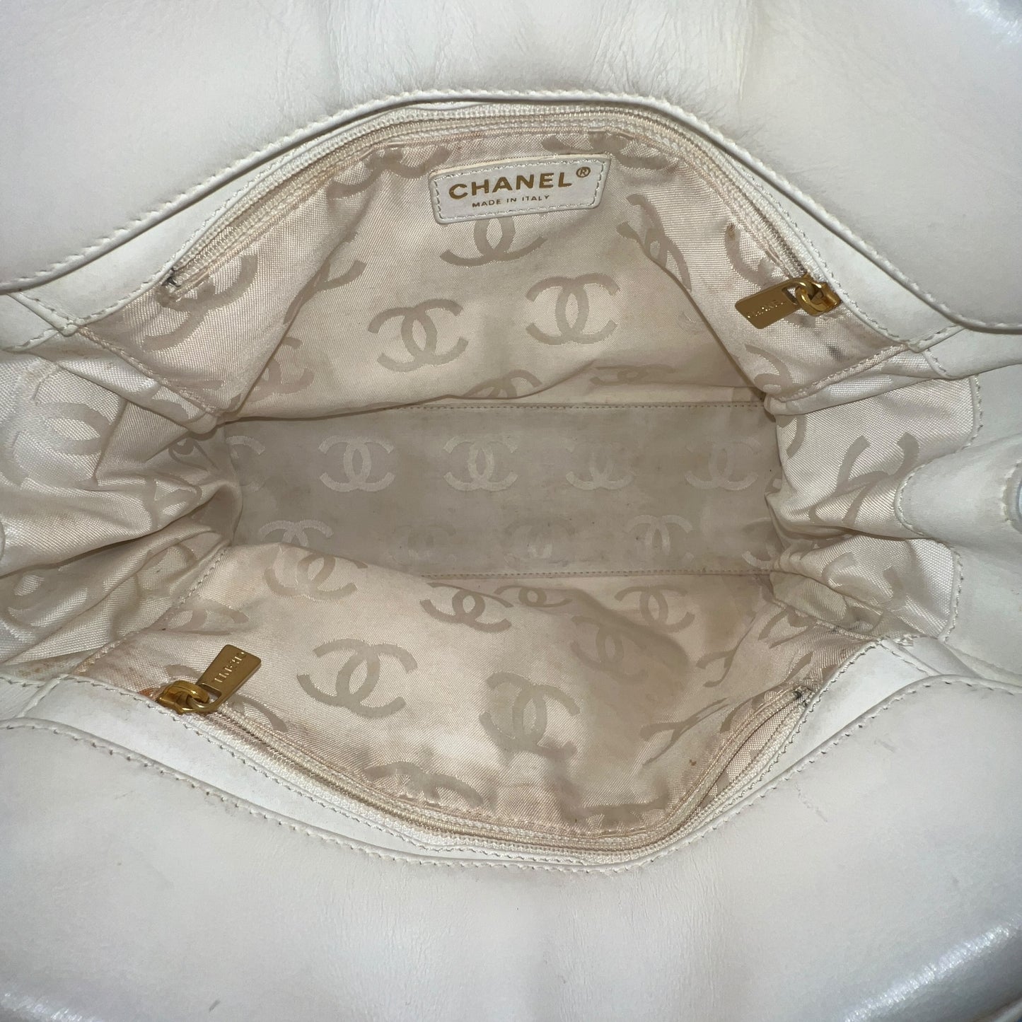 Chanel CC Stitched Leather Handbag