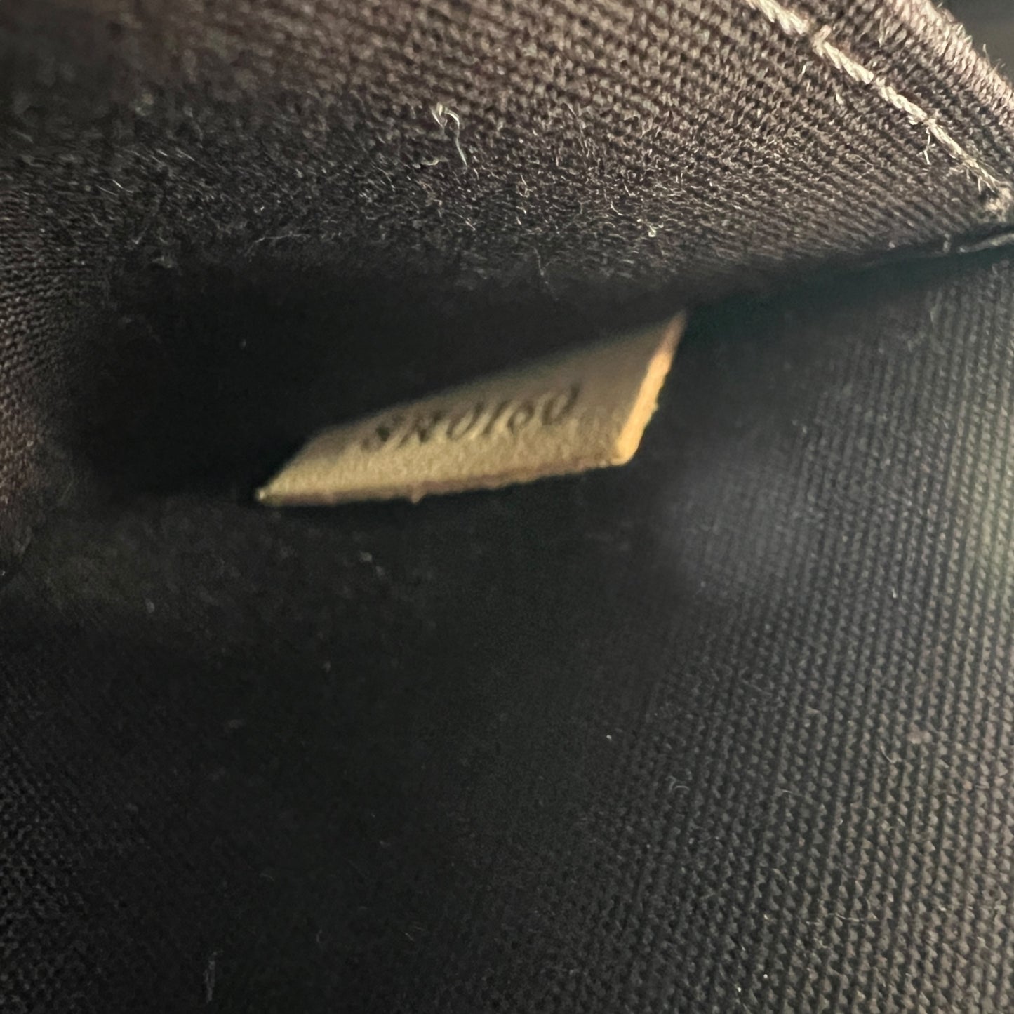 Louis Vuitton Monogram Vernis Roxbury Drive Handbag