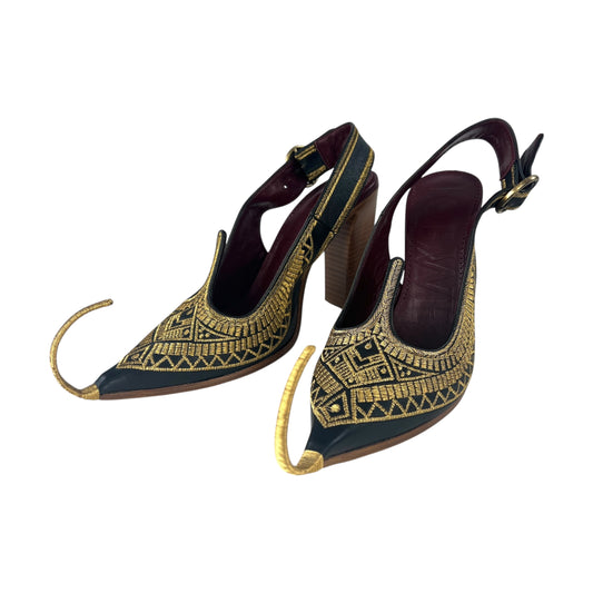 Loewe Embroidered Pumps