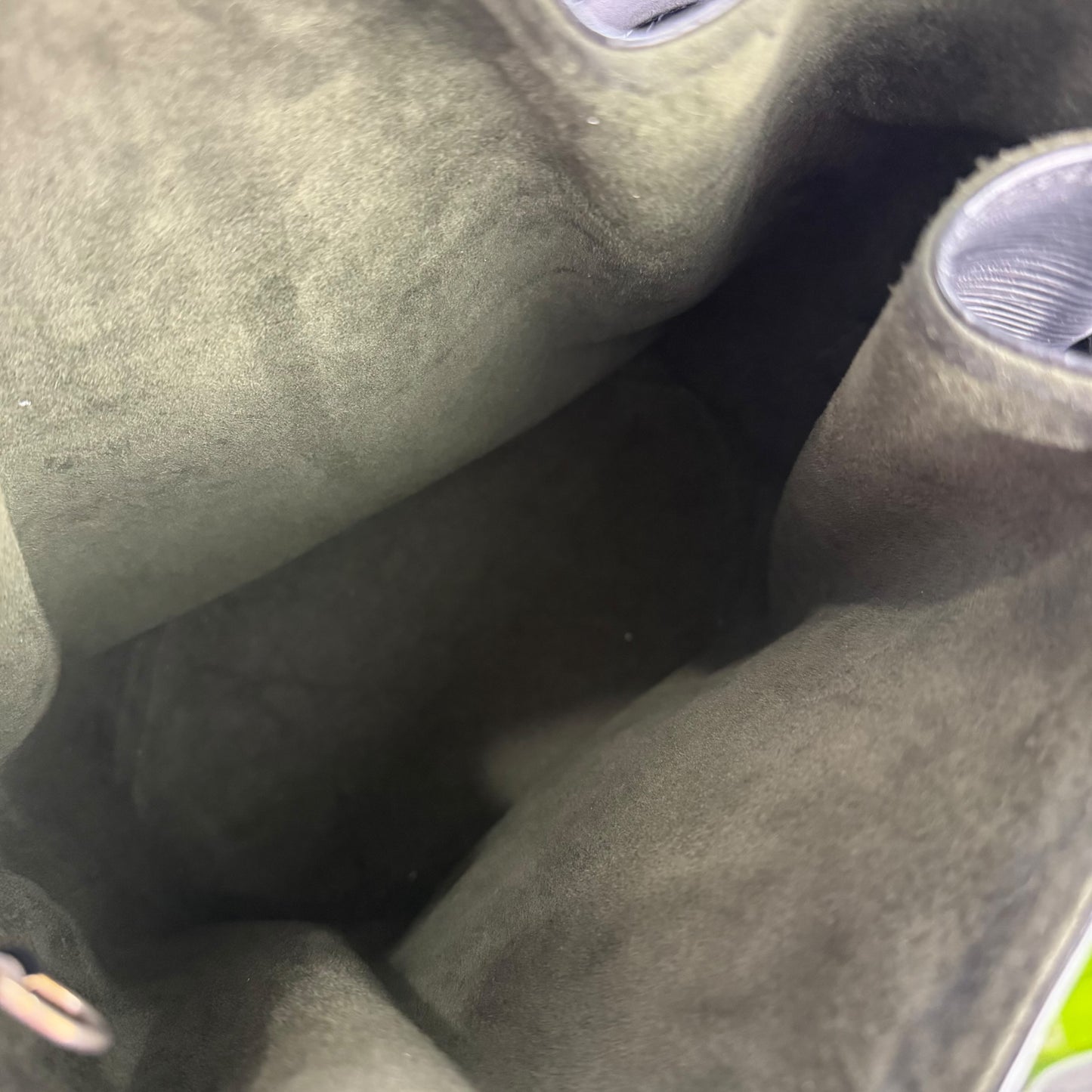 Louis Vuitton Epi Leather Sac De Paul Bucket Shoulder Bag