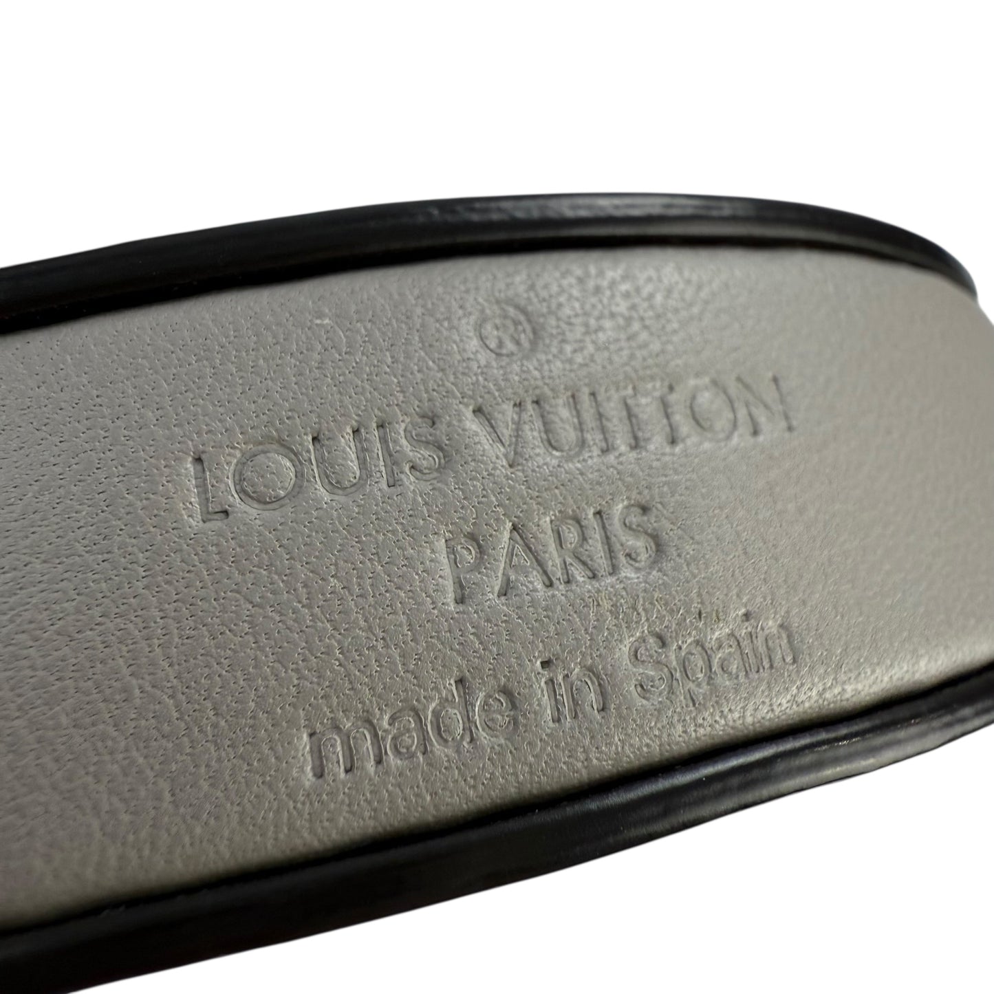 Louis Vuitton Bella Mahina Leather Bella Bucket Bag