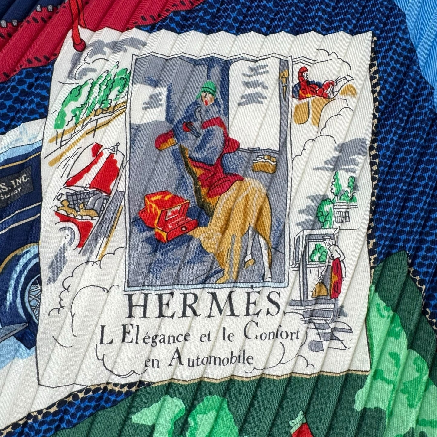 Hermès Vintage Le Carré Plissé Silk Scarf