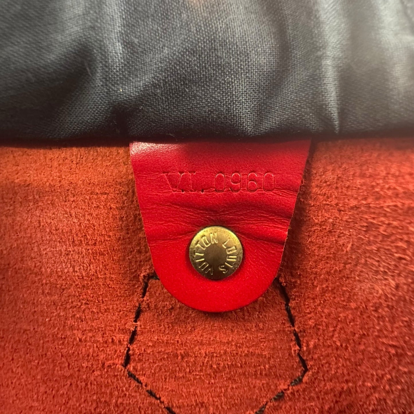 Louis Vuitton Vintage Epi Speedy 30 Handbag